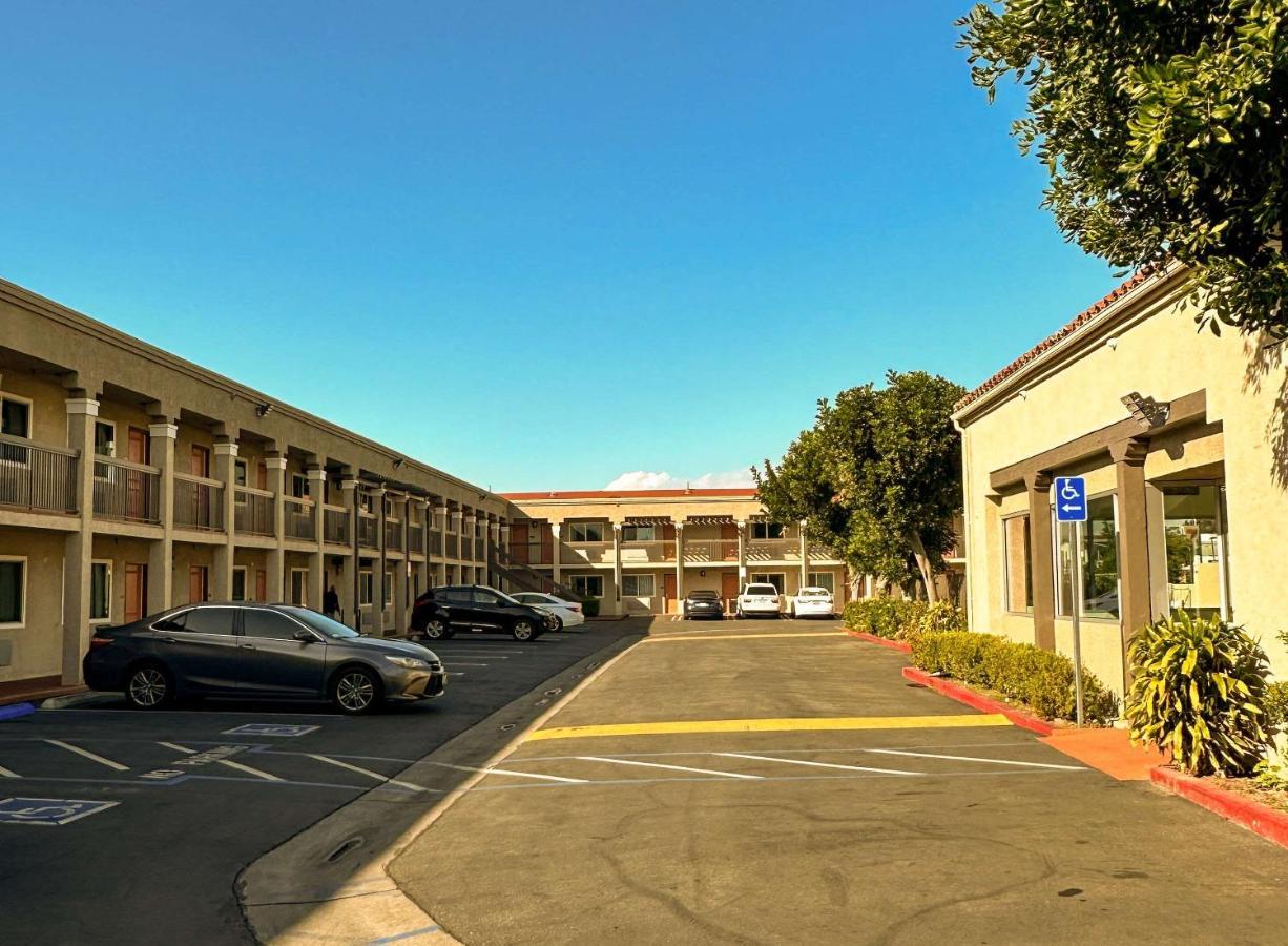Rodeway Inn South Gate - Los Angeles South Exterior photo